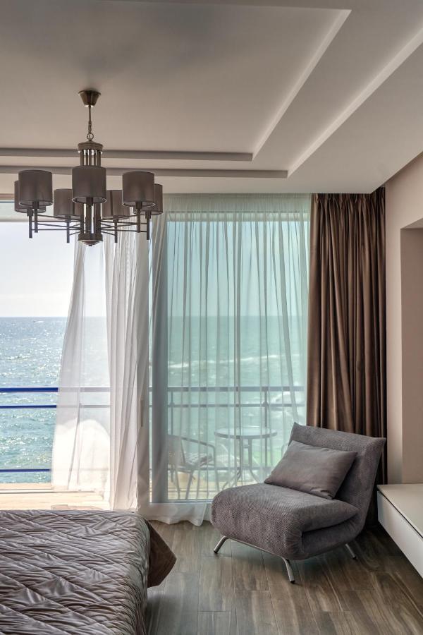 Maristella Marine Residense Hotel Apartment Одесса Экстерьер фото