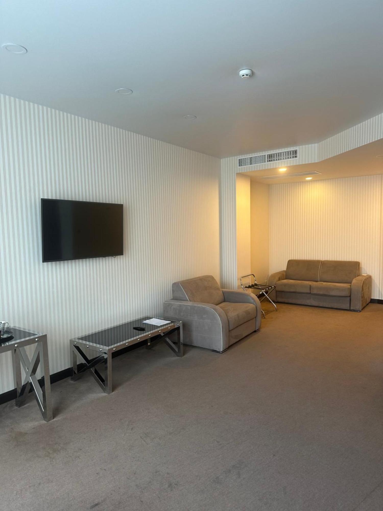 Maristella Marine Residense Hotel Apartment Одесса Экстерьер фото