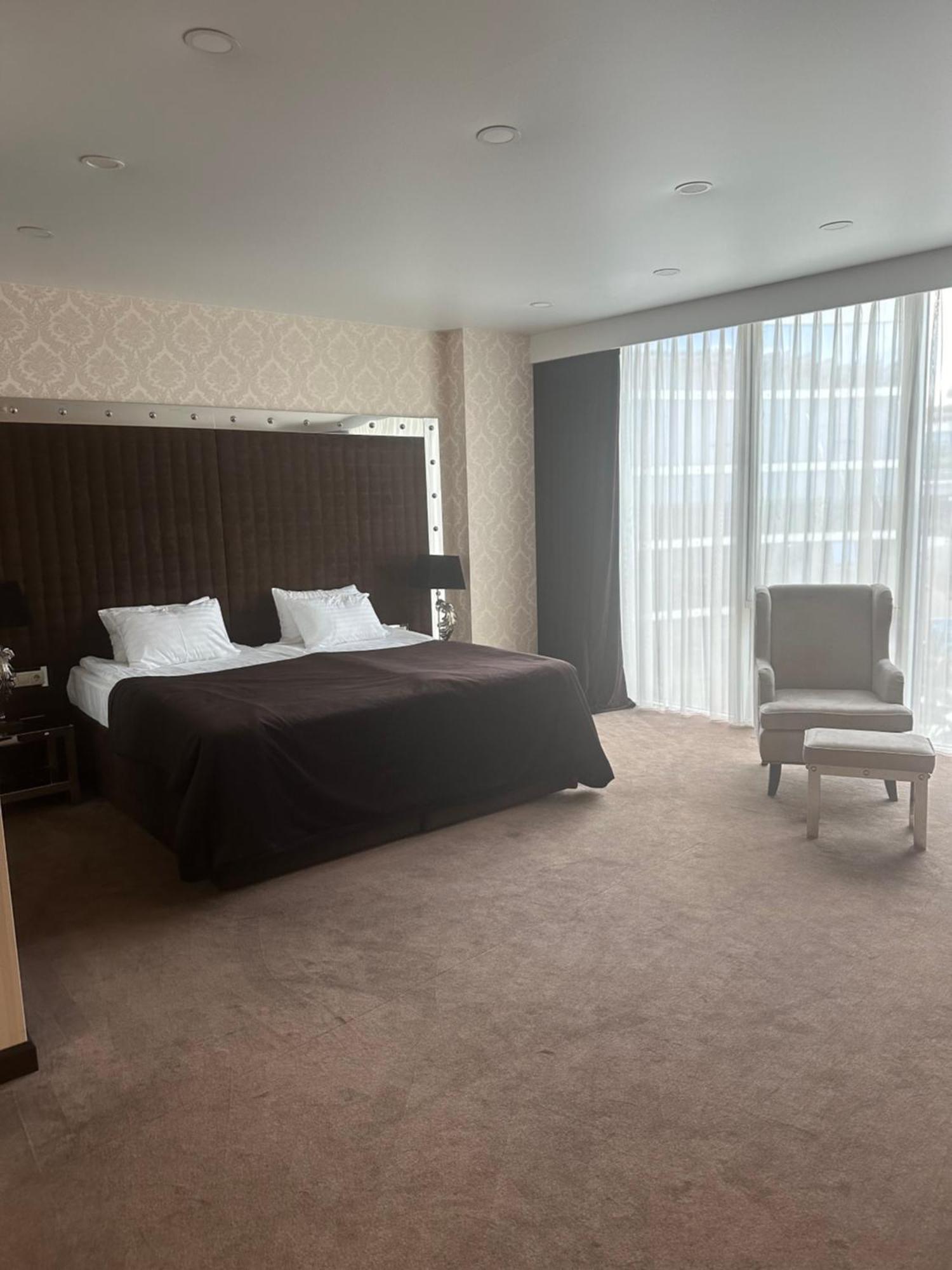 Maristella Marine Residense Hotel Apartment Одесса Экстерьер фото
